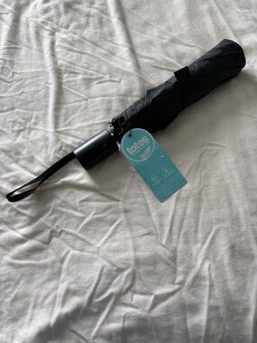 totes Teal Tag Compact Umbrella